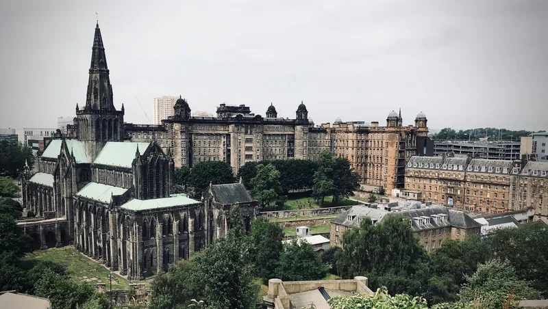 Glasgow in June, photograph 10 of 85
