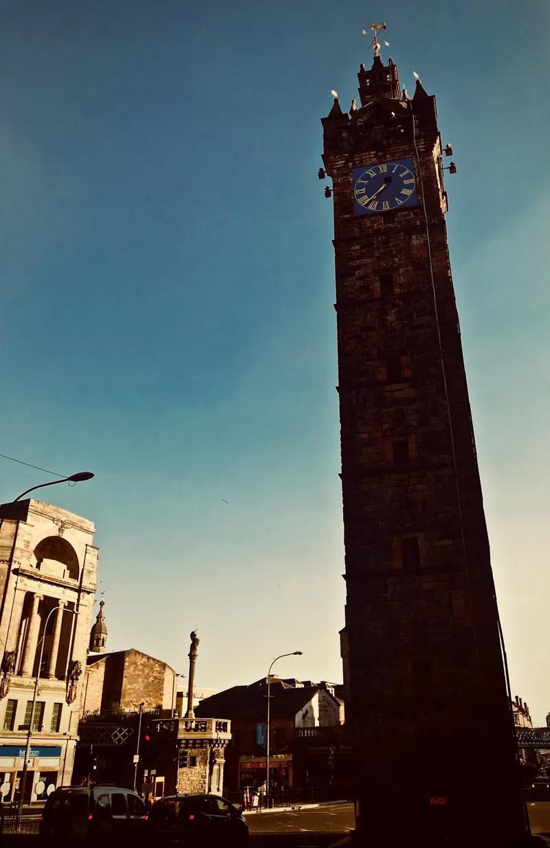 Glasgow in June, photograph 66 of 85