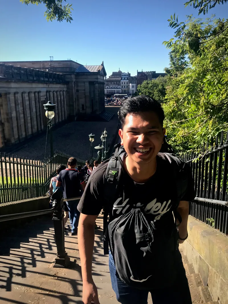 Edinburgh For A While, photograph 3 of 92