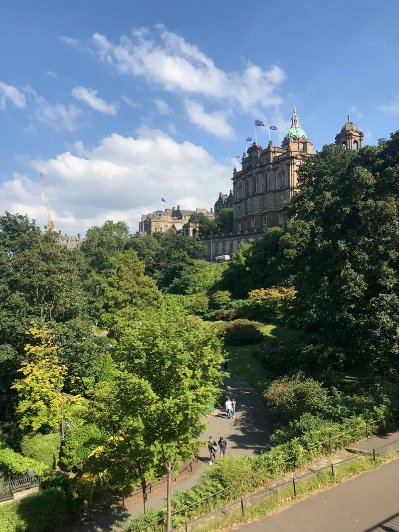 Edinburgh For A While, photograph 43 of 92