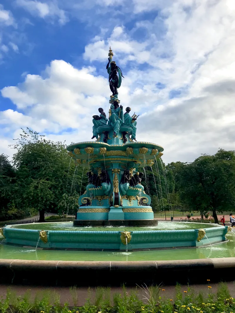 Edinburgh For A While, photograph 91 of 92
